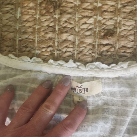 Hollister White Blouse Elegant and Versatile - Picture 2 of 5